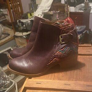 Elegant Women's Ankle Boots - Deep Purple with Multicolor Accents